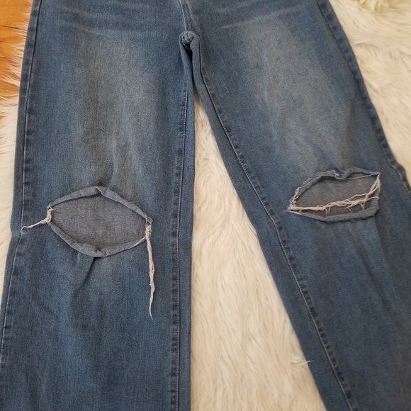 SHEIN High Waist Wide Leg Jeans with Holes on the Knees Color Washed Blue Size M - Picture 5 of 16